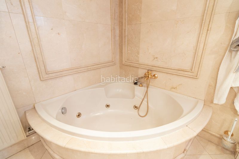 Foto 7c482e7c-8c8d-430b-a32b-337d0126cc3f. Casa amb calefacció aparcament piscina a Avenida Madrid Logroño