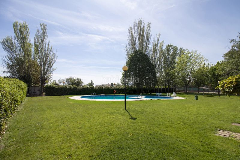 Foto 805390f0-8ed8-4713-be1c-fd278d9b5963. Casa amb calefacció aparcament piscina a Avenida Madrid Logroño