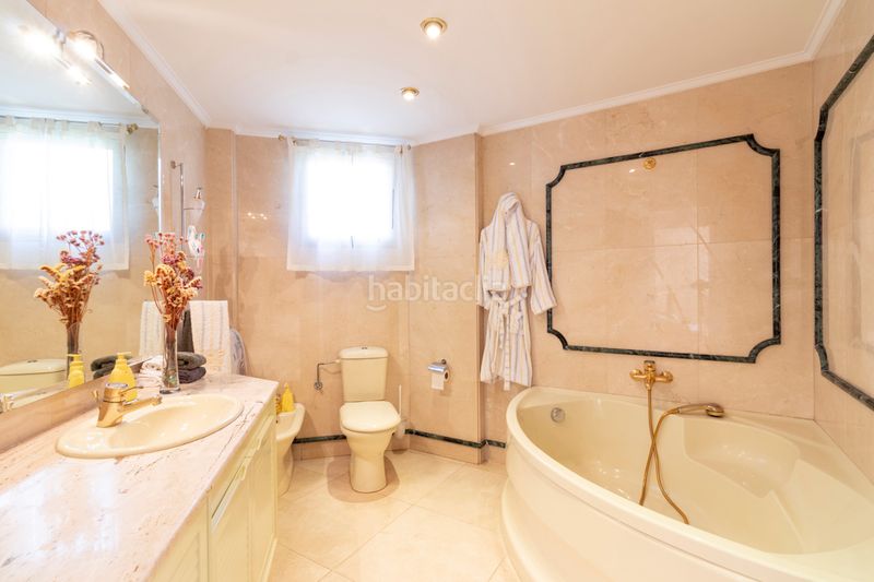 Foto d2b932fa-1ed2-4688-b7de-39c37c6be646. Casa amb calefacció aparcament piscina a Avenida Madrid Logroño