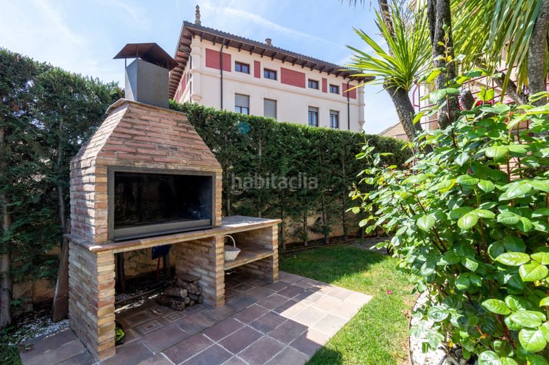 Foto dd8eddcf-db72-4fdf-babb-0faa5a1d5132. Casa amb calefacció aparcament piscina a Avenida Madrid Logroño