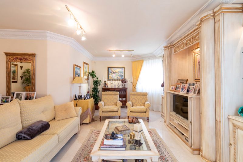 Foto ec652fbe-1f82-47e5-803b-5d8514ca2e6b. Casa amb calefacció aparcament piscina a Avenida Madrid Logroño