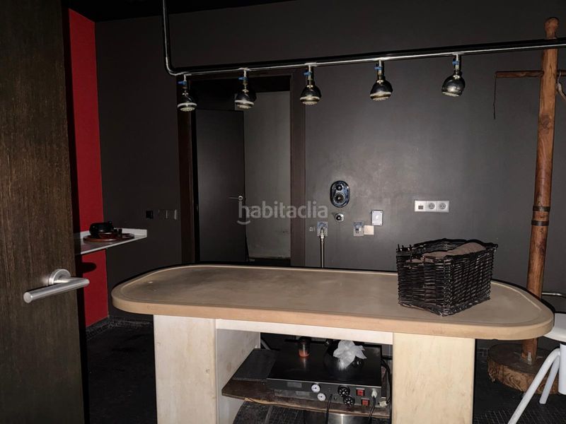 Foto a8fe1145-a33a-4d5f-bc16-5cc14401fb21. Alquiler local comercial local de 502m2 en alquiler en el corazón !!! en Logroño