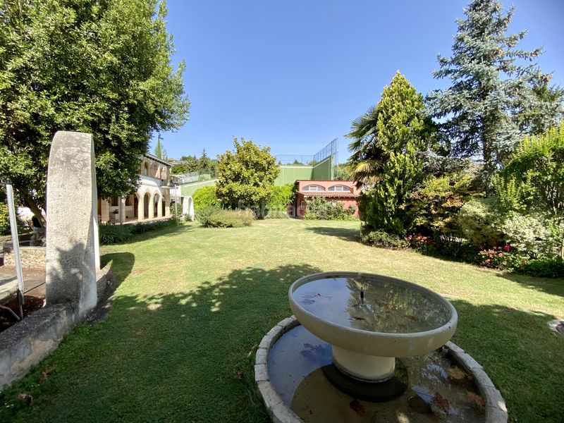 Foto be173b67-8993-4aad-a927-82eaf04472ac. Casa amb calefacció aparcament piscina a Nalda