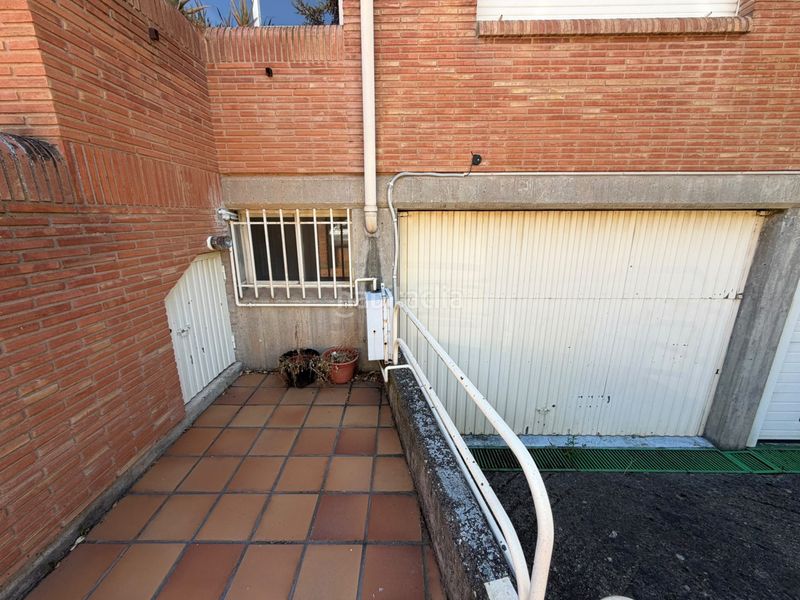 Foto fa592ec0-01e3-4552-8016-7dbaec5f12a5. Casa amb aparcament piscina a Avenida Madrid Logroño