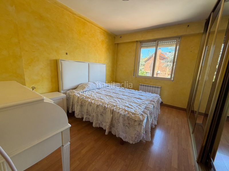 Foto fabf708b-d58f-4654-a7e2-09f263d7eb3c. Casa amb aparcament piscina a Avenida Madrid Logroño