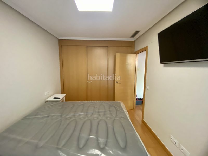 Foto 27293fc5-b093-40b9-ae78-6ab5126f2387. Rent flat with heating parking pool in La Cava - Fardachón Logroño