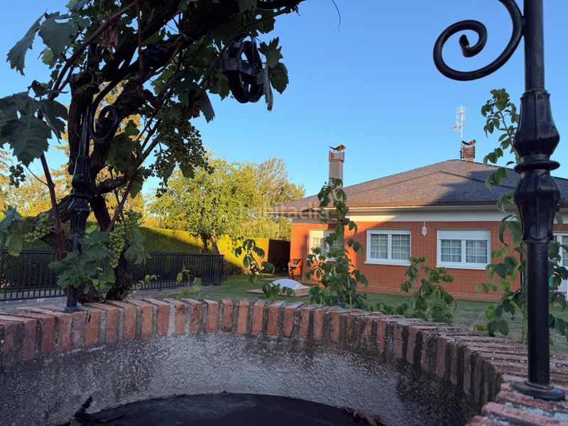 Foto 6510ca13-3a33-49ab-850d-a2791dfd788d. Casa impecable chalé !!! en Anguciana