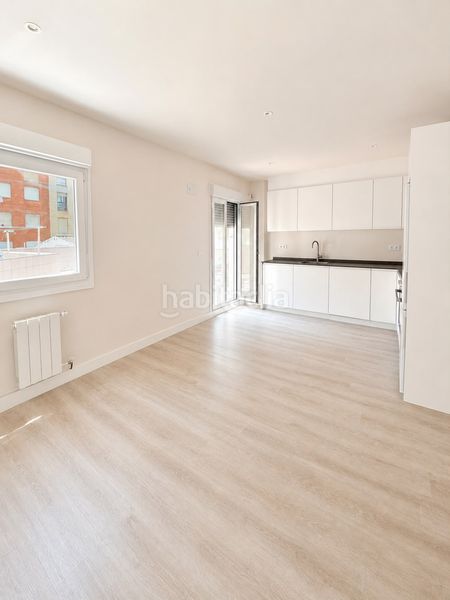 Foto 3592cd75-42b5-4b71-84c0-a8229c4473ac. Rent flat with heating in Juzgados Logroño