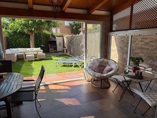 Haus  Lardero - av juan carlos i. Adosado en zona de av.madrid