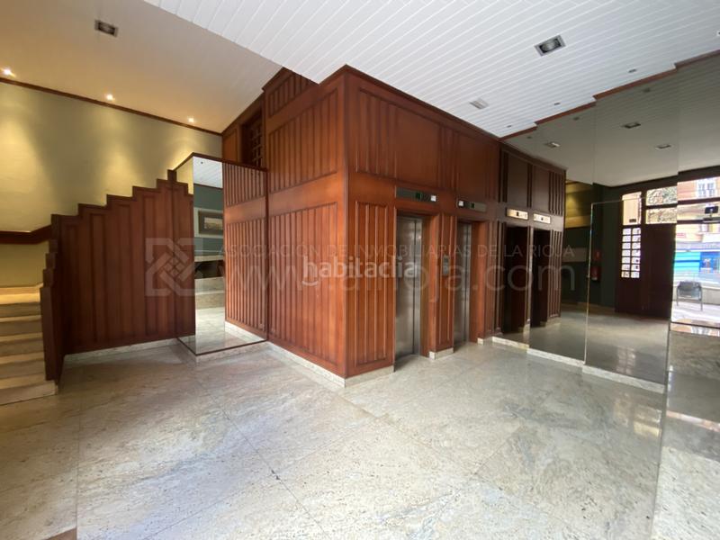 Foto c55d3d40-9a8f-40c0-aa44-4e6f1862ffa1. Pis amb calefacció a Gran Via Logroño