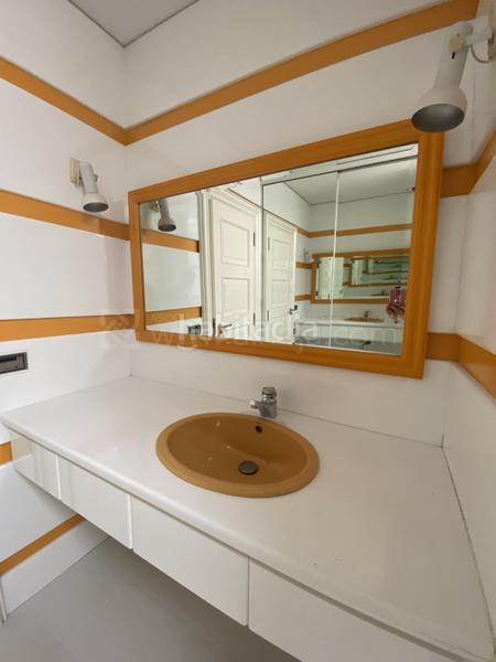 Foto 20471a91-cd1b-4bad-8f71-ae06edd52365. Maison jumelée avec chauffage parking piscine dans Avenida Madrid Logroño