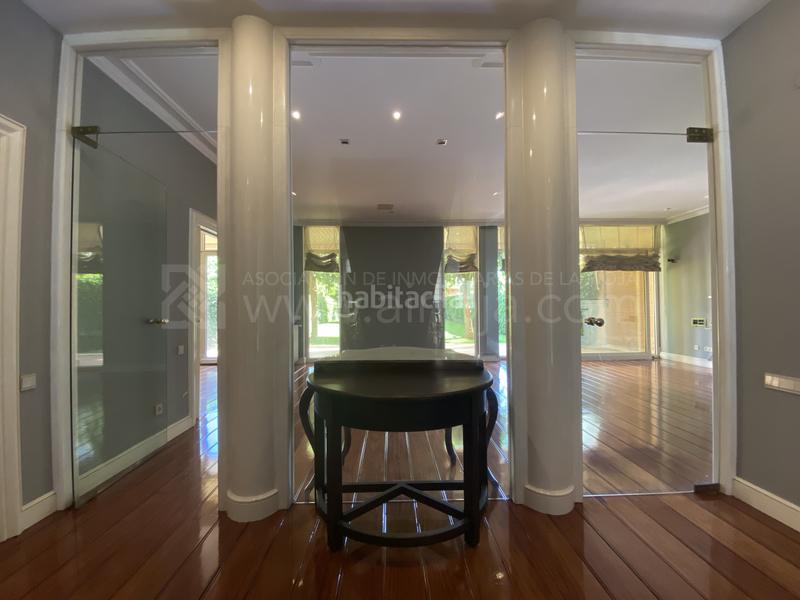 Foto 68982caa-0a48-4293-83ea-20dc5da75acf. Maison jumelée avec chauffage parking piscine dans Avenida Madrid Logroño