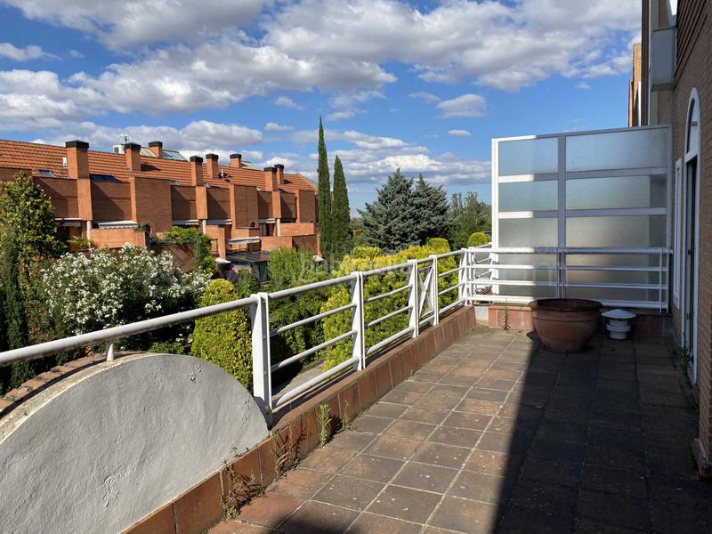 Foto 7b187fa1-ab4c-4491-a7c4-b40d5fd70b1e. Maison jumelée avec chauffage parking piscine dans Avenida Madrid Logroño