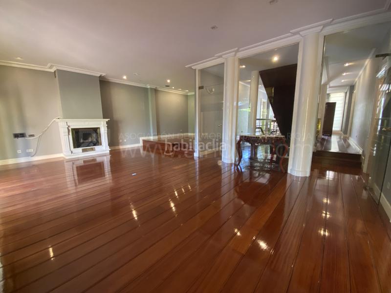 Foto 874d8c22-8ffb-497c-9b0f-3823b0441e76. Maison jumelée avec chauffage parking piscine dans Avenida Madrid Logroño