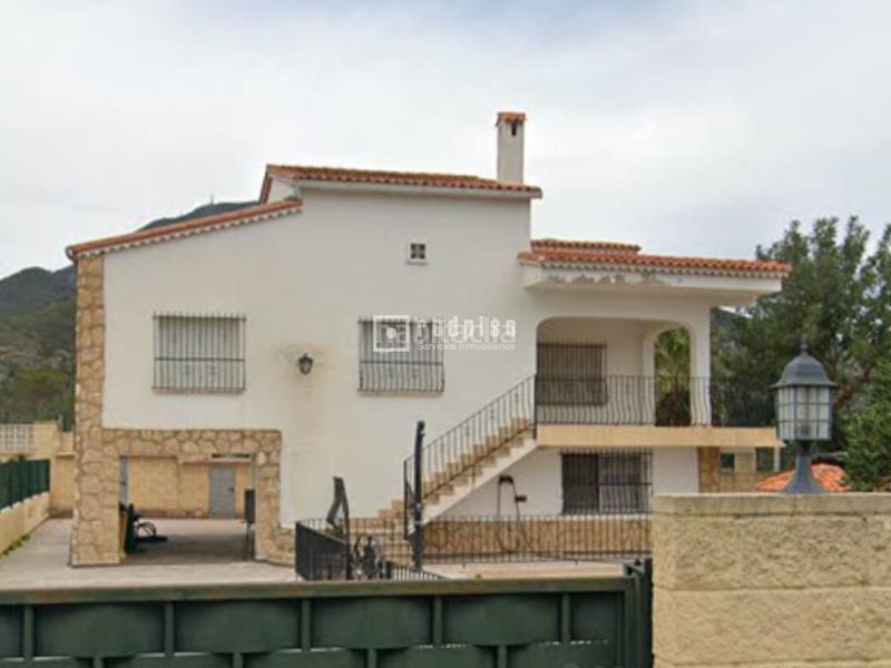 Foto 706c6188-6746-4d64-9a01-1b6b3e18ddcd. Chalet  2 plantas en marchuquera en Urbanizaciones Gandia