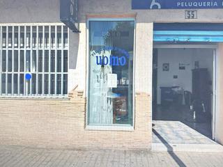 Local Comercial  Primer  de maig. Local comercial  a pie de calle  en gandia