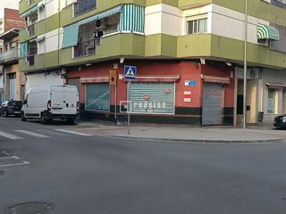 Geschäftsraum in Plaza Elíptica - República Argentina. Local comercial de esquina  chaflan   gandia