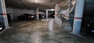 Parking voiture  Carrer de vallparda. Plaza de parking grande para coche y moto