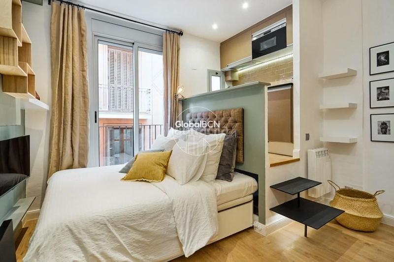 Foto bfec5231-3fbb-4b73-a5a0-06f3fe8b1cbc. Edificio finca en venta en el born!! en St. Pere - Sta. Caterina - El Born Barcelona