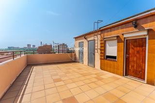 Casa  Carrer del mur. Espacioso hogar con terraza y máximo confort