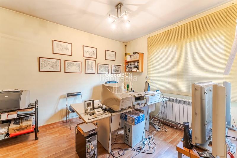 Foto b9808772-09af-4e39-a8a9-a617c861fbd7. Casa espacioso hogar con terraza y máximo confort en Martorell
