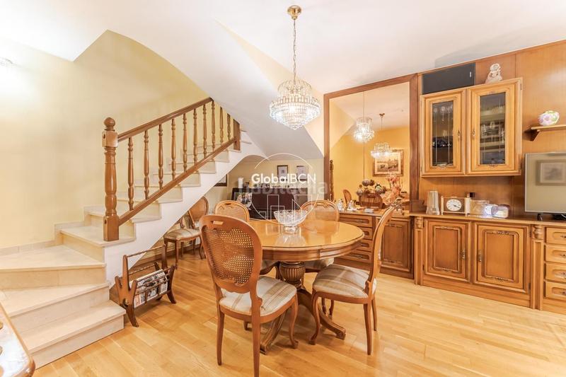 Foto d084c5c7-4d87-4aa5-8060-221a3c5f47ef. Casa espacioso hogar con terraza y máximo confort en Martorell