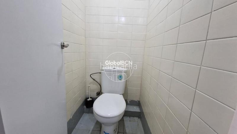 Foto 907a5404-aa5a-4dd5-bb27-1bde31837170. Local comercial esplendido local en venta en Guinardó Barcelona