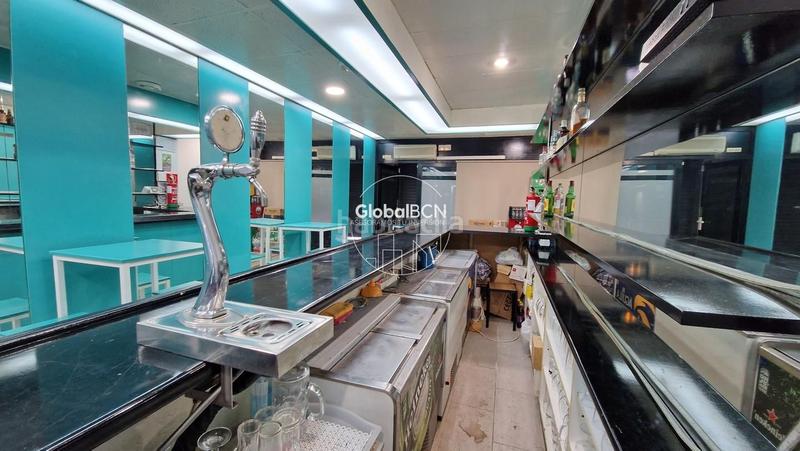 Foto f68c7a2f-cdb3-42b5-991d-362dfedb05a3. Local comercial esplendido local en venta en Guinardó Barcelona