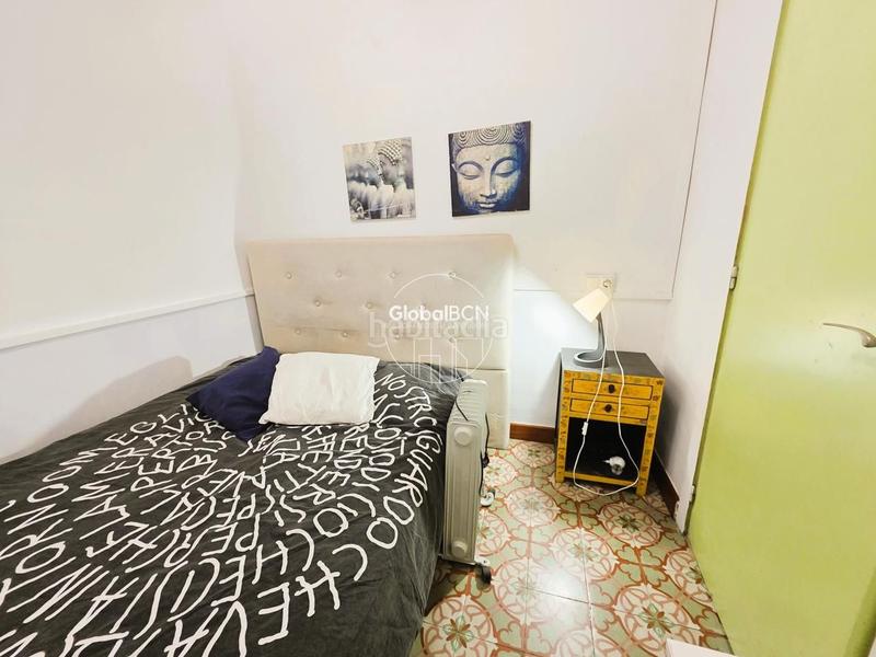 Foto 3ef18e73-f6df-41aa-82ea-8bce8f352280. Piso bonito piso en venta muy cerca de plaça universitat!! en Barcelona
