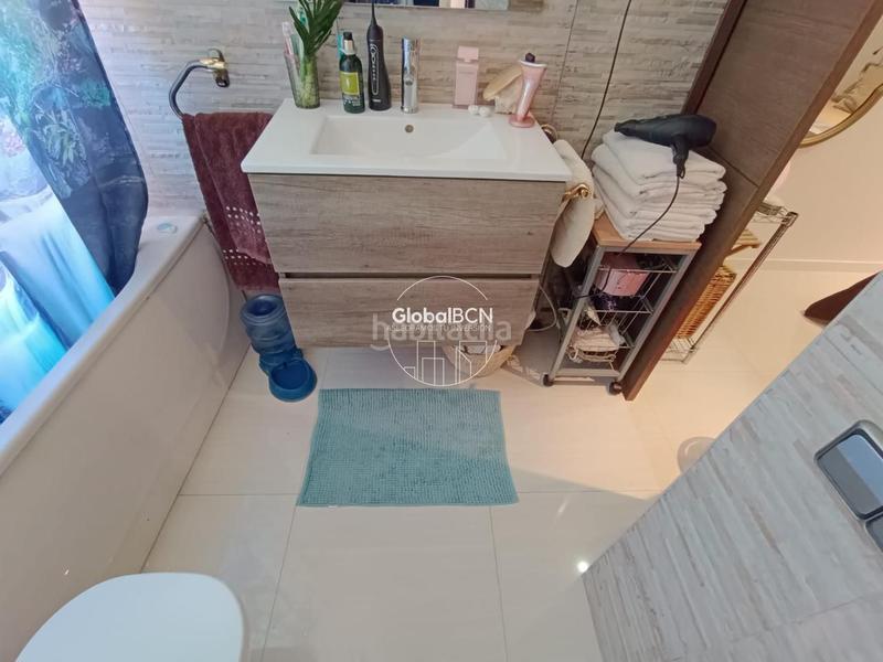 Foto 1980c493-b4b1-4651-8403-079b60719608. Piso bonito piso en venta en ciutat vella!! en Raval Barcelona