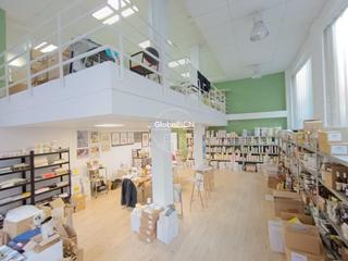 Locale commerciale  Carrer de bjar. Magnifico local comercial en sants!!
