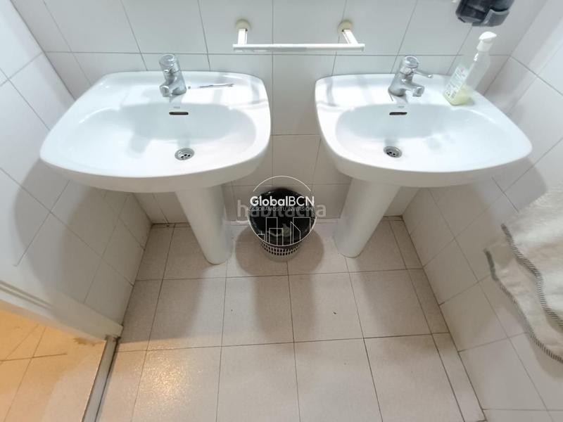 Foto 4dfe37aa-2046-4c07-b527-1f9d0063f77d. Local comercial a Hostafrancs Barcelona