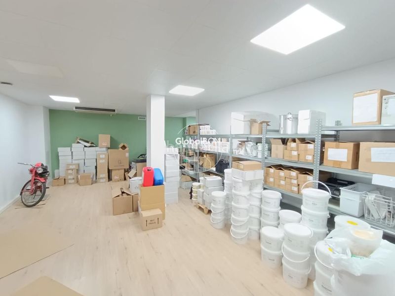 Foto 75dc24d1-862d-4740-b1de-73c0e312bfcc. Local comercial a Hostafrancs Barcelona