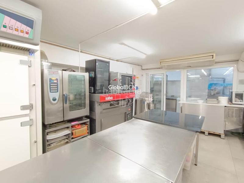 Foto ae3aefbf-f2d7-4d9c-8cfc-86acf3fda6dd. Local comercial a Hostafrancs Barcelona