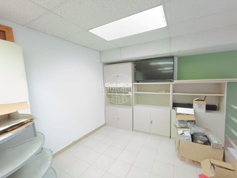 Foto cd69b5fd-ba6a-4932-9012-525d4bf77ae3. Local comercial a Hostafrancs Barcelona