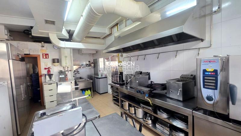 Foto 8113272e-b3a6-4c71-bbad-00bbe9474cfc. Local comercial oportunidad local en traspaso en Progrés - Pep Ventura Badalona