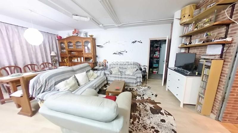 Foto c393283f-d262-4c36-a576-2be5497e2b09. Casa  con piscina y licencia turistica en Caldes de Malavella