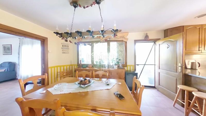 Foto e97934f3-b3ba-4598-b4ff-3108ae091c53. Casa  con piscina y licencia turistica en Caldes de Malavella