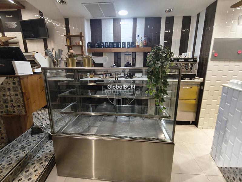 Foto 079dd6da-1a58-4251-9b4d-e91f610ad620. Pas-de-porte local commercial dans Barri de les Corts Barcelona