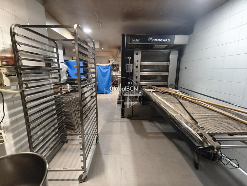 Foto 79464ef9-6707-40d7-bb2d-054c93cf2c3b. Trapasso locale commerciale in Barri de les Corts Barcelona