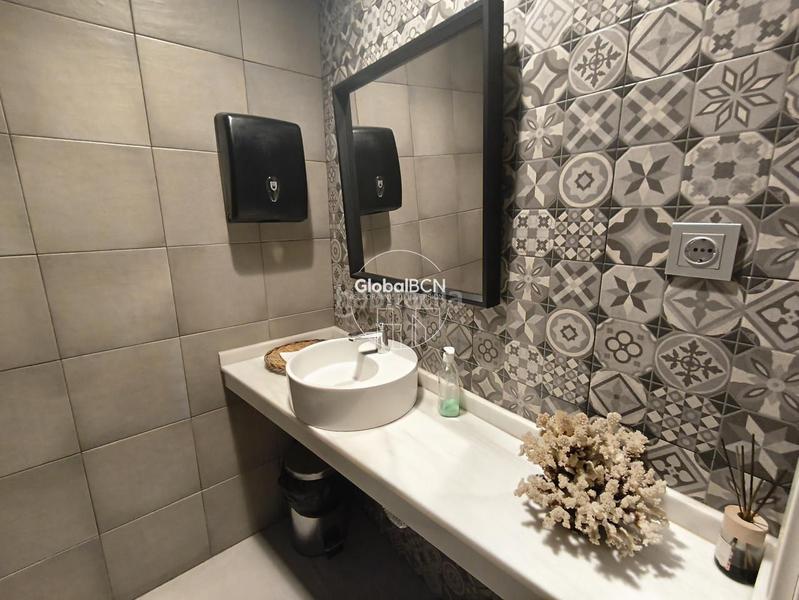 Foto 5a650baf-895f-4301-b1b0-b789e6e8f31f. Umzug geschäftsraum in Barri de les Corts Barcelona