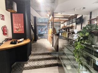 Traspàs Local Comercial  Carrer de joan güell. Obrador artesanal con cafetería en les corts!!
