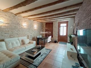 Erdgeschoss  Carrer de bascnia. Espectacular inmueble en sant andreu!!