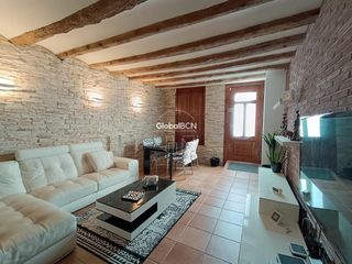 Ground floor  De bascònia. Planta baja tipo casa reformada en el corazón de sant andreu!!