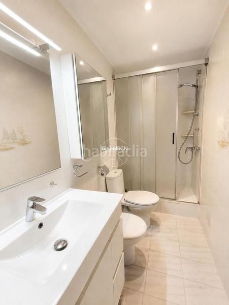 Foto 52b5a963-e922-4cfb-910f-d8aeb061e546. Pis a Sants-Badal Barcelona