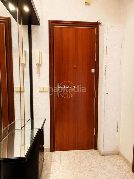 Foto 673b65b9-3957-4a6a-8b68-f2b3c3ce31ae. Pis a Sants-Badal Barcelona