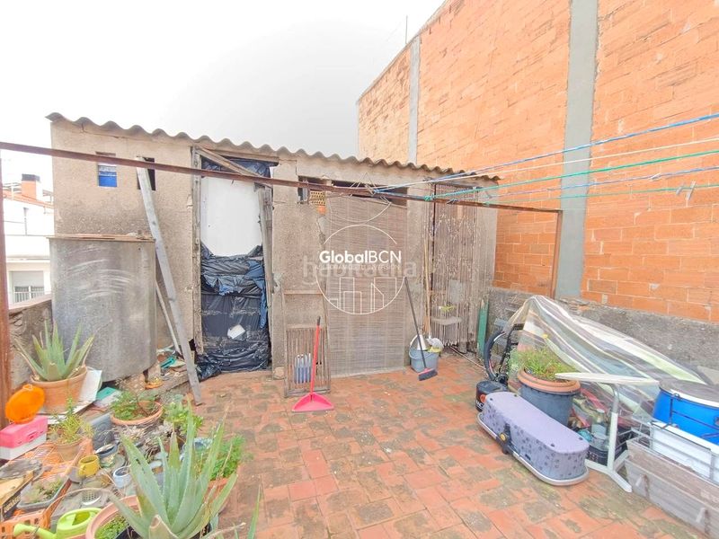 Foto 10ba7fba-30f6-4c25-80bf-7892293b99a5. Edifici a Riera Cornellà de Llobregat