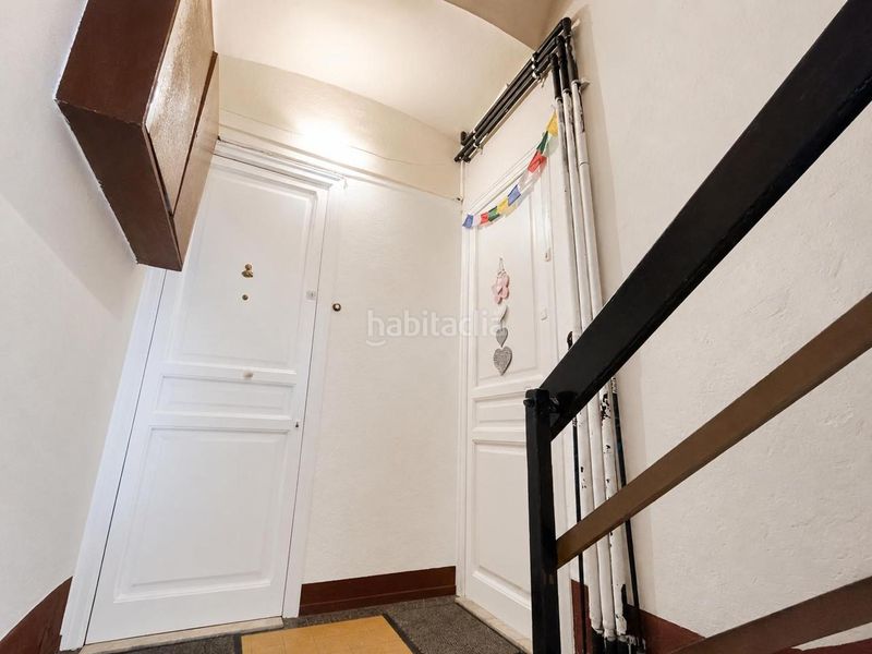 Foto 09f8813d-2815-42e7-99d3-764825c73074. Edificio in Riera Cornellà de Llobregat