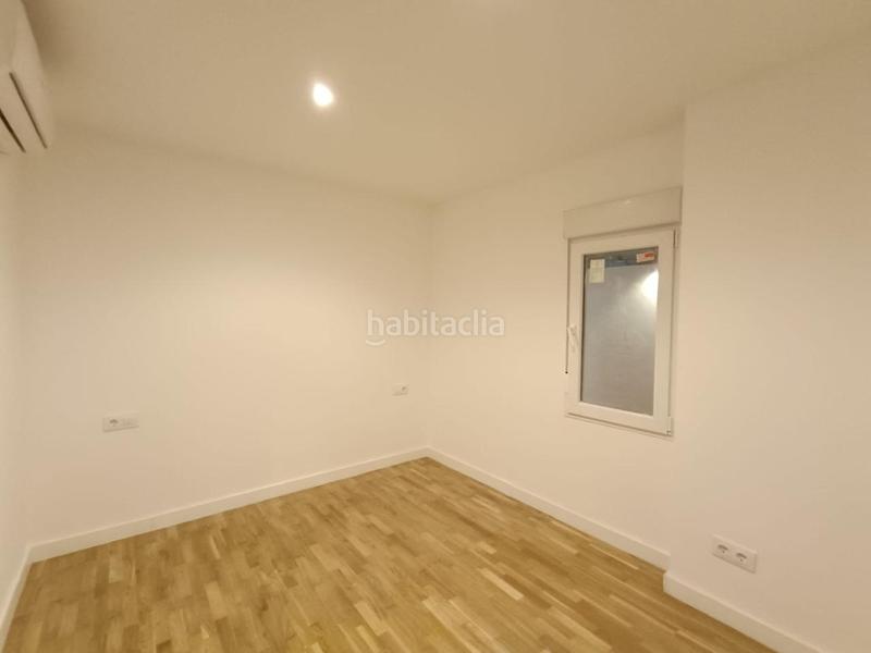 Foto dead9bee-2d4c-4c57-81eb-344b27e4305f. Pis a Sagrada Família Barcelona