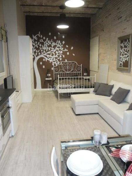 Foto 32dcdc16-0c67-43cf-804b-0114beb9d9ca. Planta baixa a Sagrada Família Barcelona